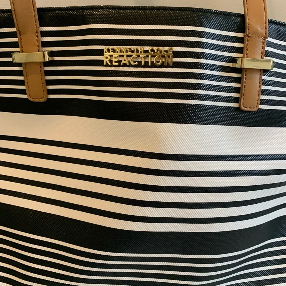 Kenneth Cole Reaction Shoulder Tote Bag Black White Stripes Button Casual Purse